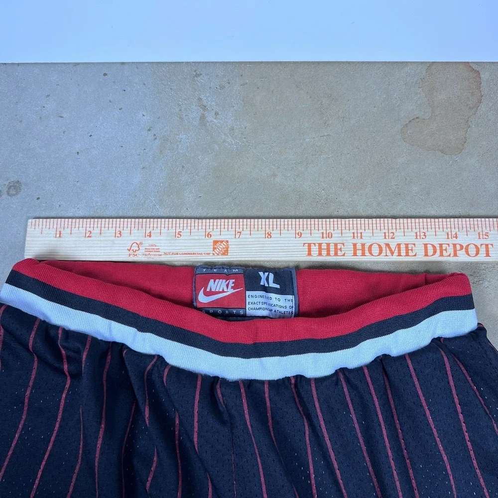 Vtg Rare NBA Chicago Bulls 50th Gold Logo Authentic Nike Shorts ONE SZ FITS ALL - Picture 4 of 8